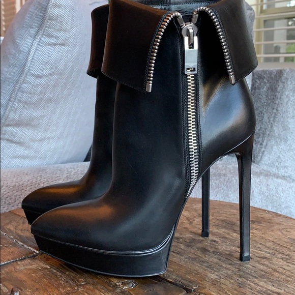 SAINT LAURENT BOOTS - Picture 3 of 8